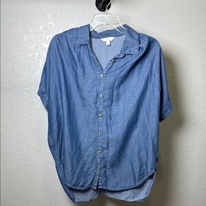 Time and Tru Blue Casual Button Down Shirt